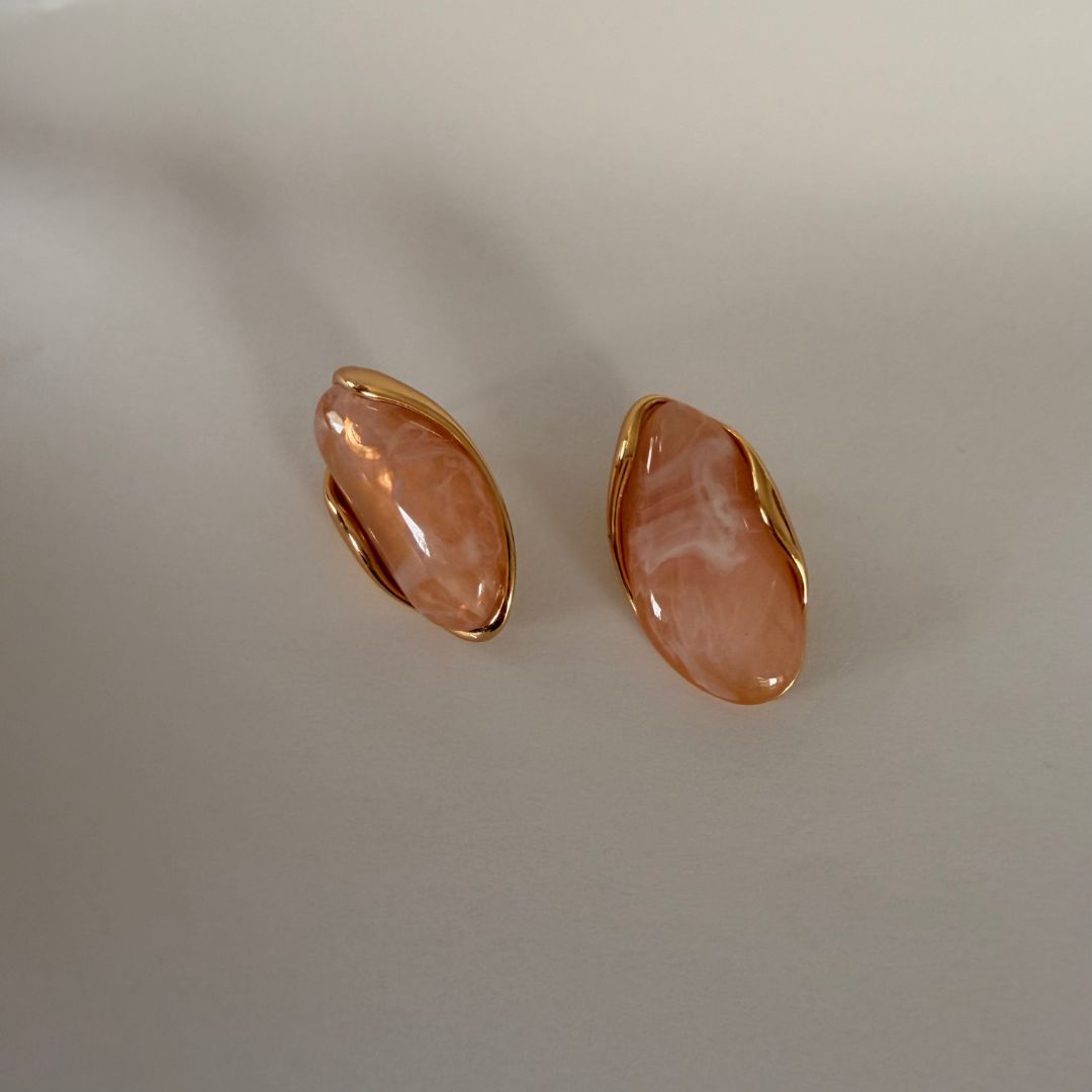 MARBLED STONE STUD EARRING