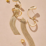 LEVIUM EARRING