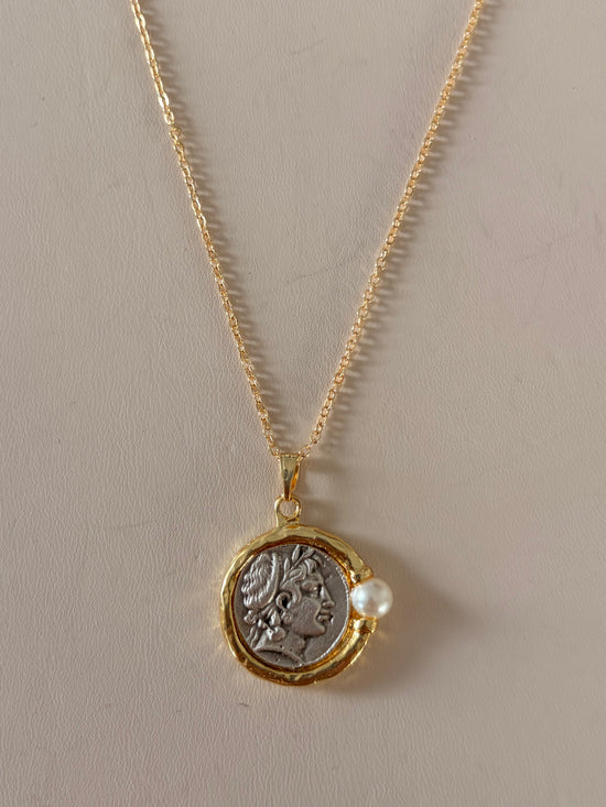 MONEDA NECKLACE