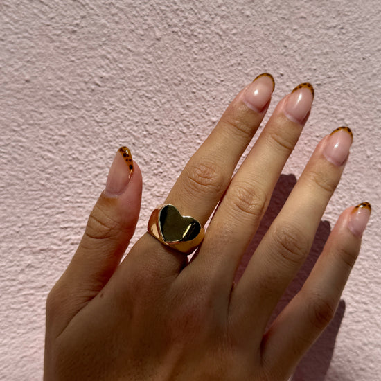 CHUNKY GOLD HEART RING