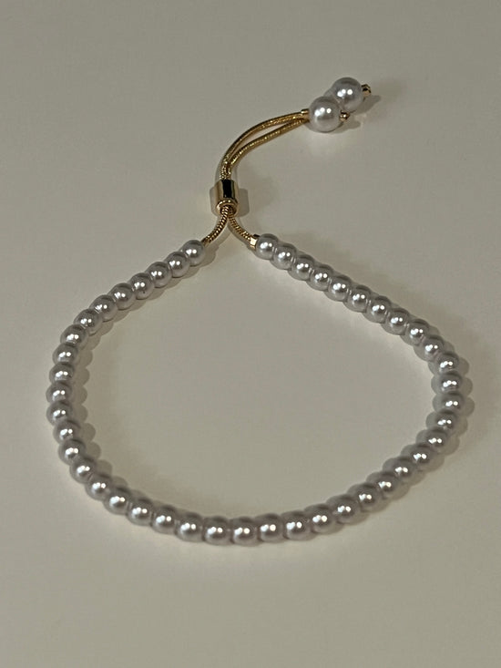 Pearl bracelet