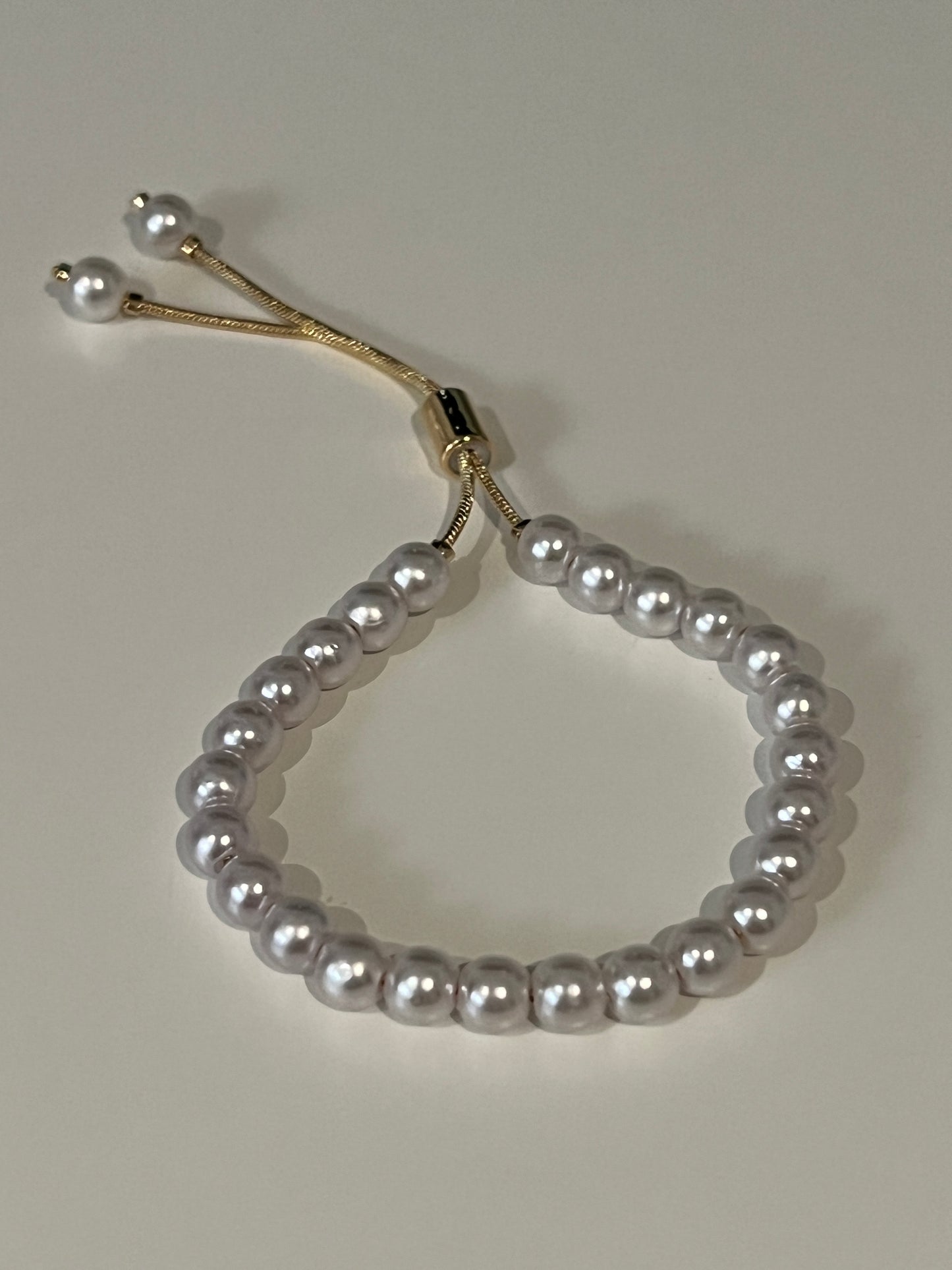 Pearl bracelet